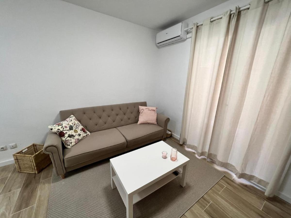 Apartamenticos Libertad I Zaragoza Exterior photo